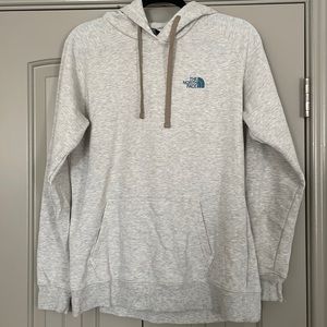 Women’s size large North Face hoody, worn once.